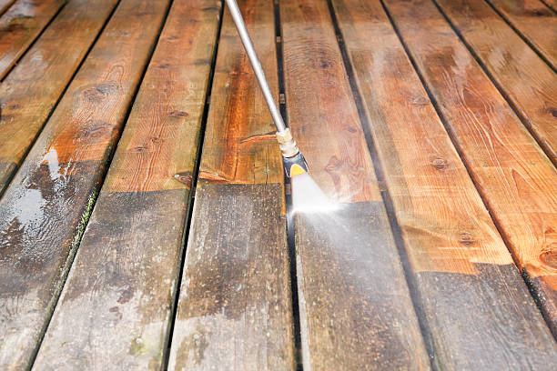 Best Sidewalk Pressure Washing  in Brimfield, OH